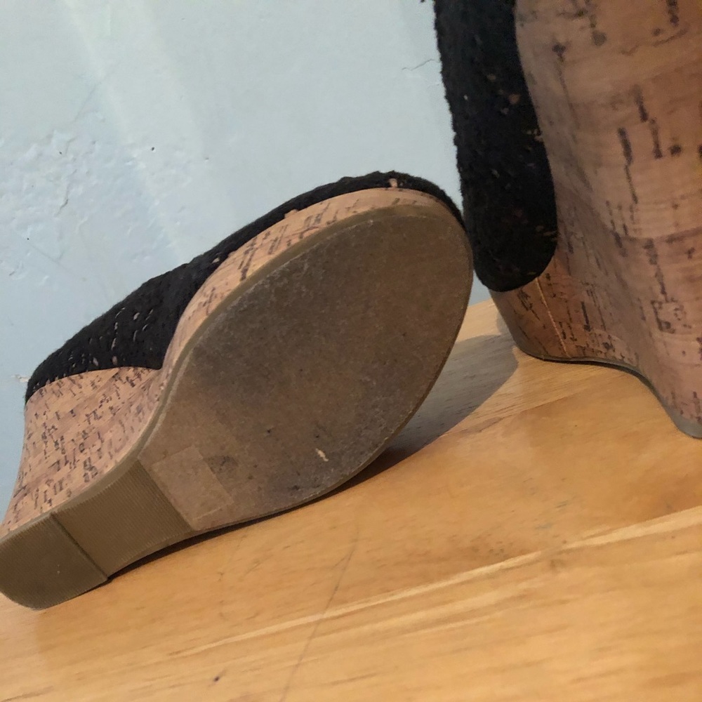 Black Lace Wedges